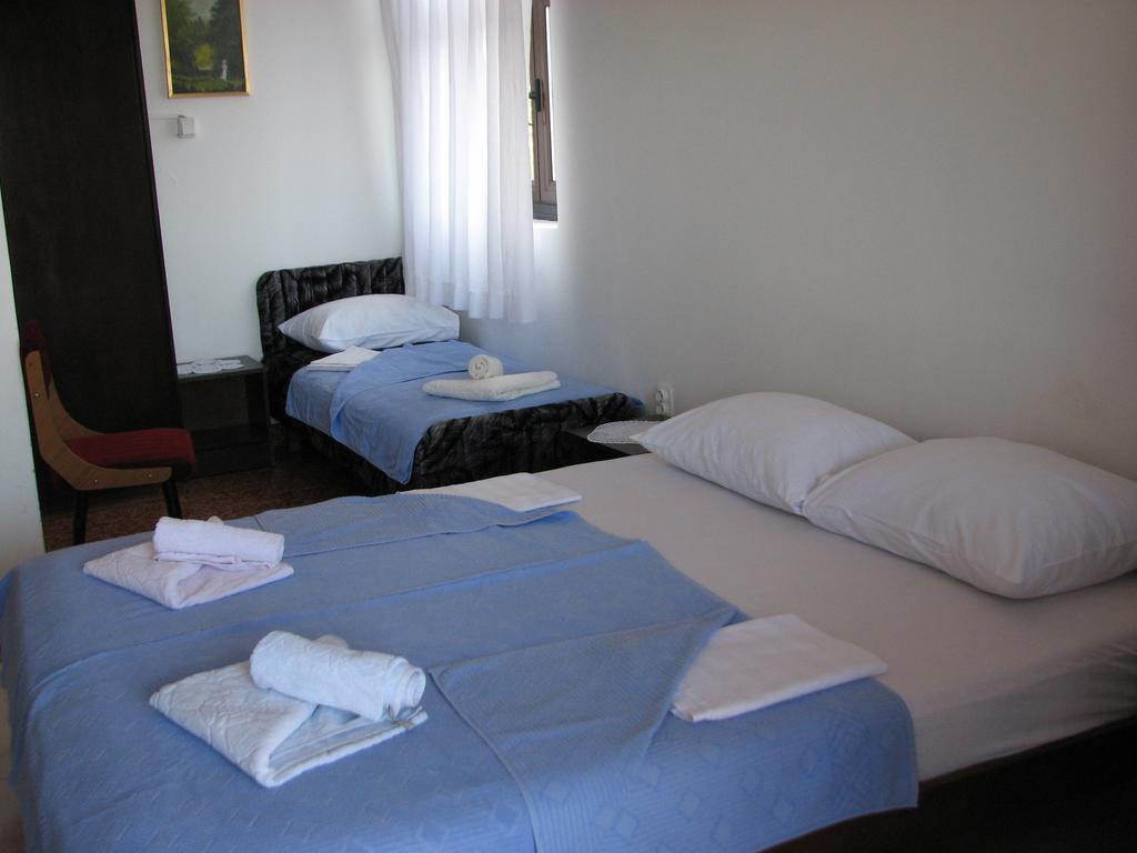 Guest House Ivo Jovanovic Sveti Stefan Zimmer foto